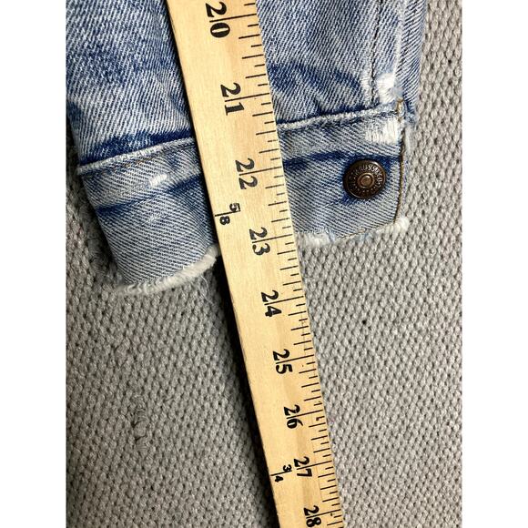 Levi's Vintage Sherpa Lined Denim Jacket Men 44 Blue Trucker Distressed Snap - Picture 13 of 13